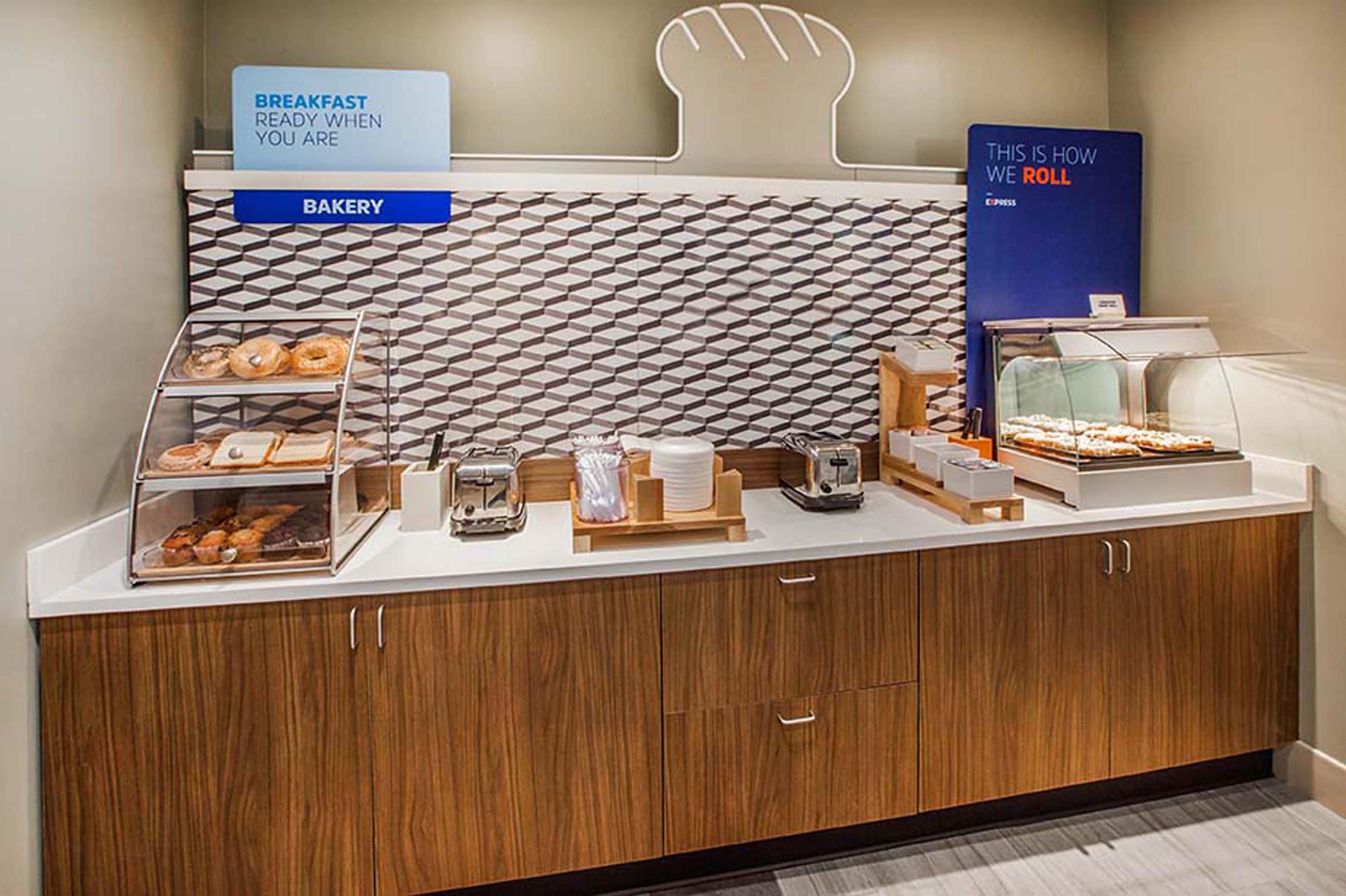 Holiday Inn Express Hotel & Suites Bartlesville By Ihg Екстериор снимка